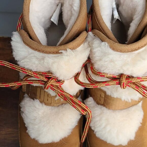 UGG Classic Weather Hiker Chestnut Suede Off White Shearling size 9 - Picture 11 of 13